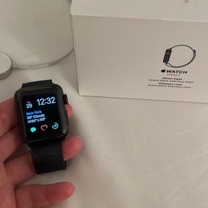 In excellent condition Apple series 3 watch. 38mm case. Stainless steel